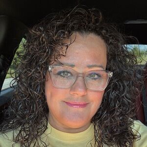 Meet your Posher, Krissy!